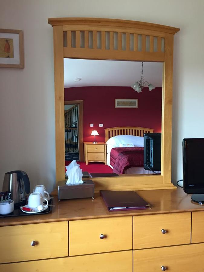 Red Gate House B&B Malin Kültér fotó